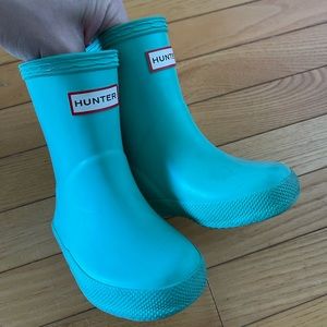 Hunter toddler boots size 4uk/5us